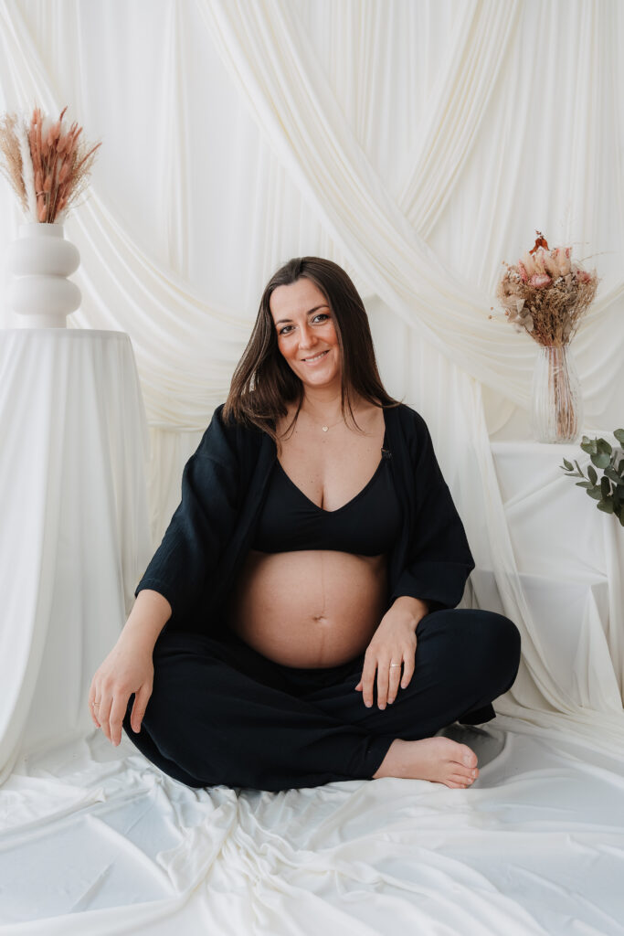 Fotograf-Babybauch-Freiburg-Babybauch-Studio